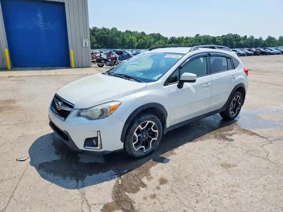 JF2GPABCXH8216430 2017 SUBARU CROSSTREK-0
