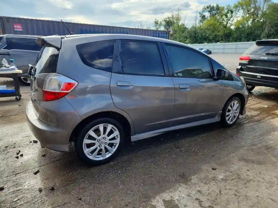 JHMGE8H59DC076284 2013 HONDA FIT-2