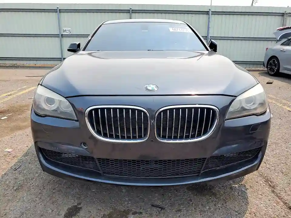 WBAYE4C58DD136987 2013 BMW 7 SERIES-4