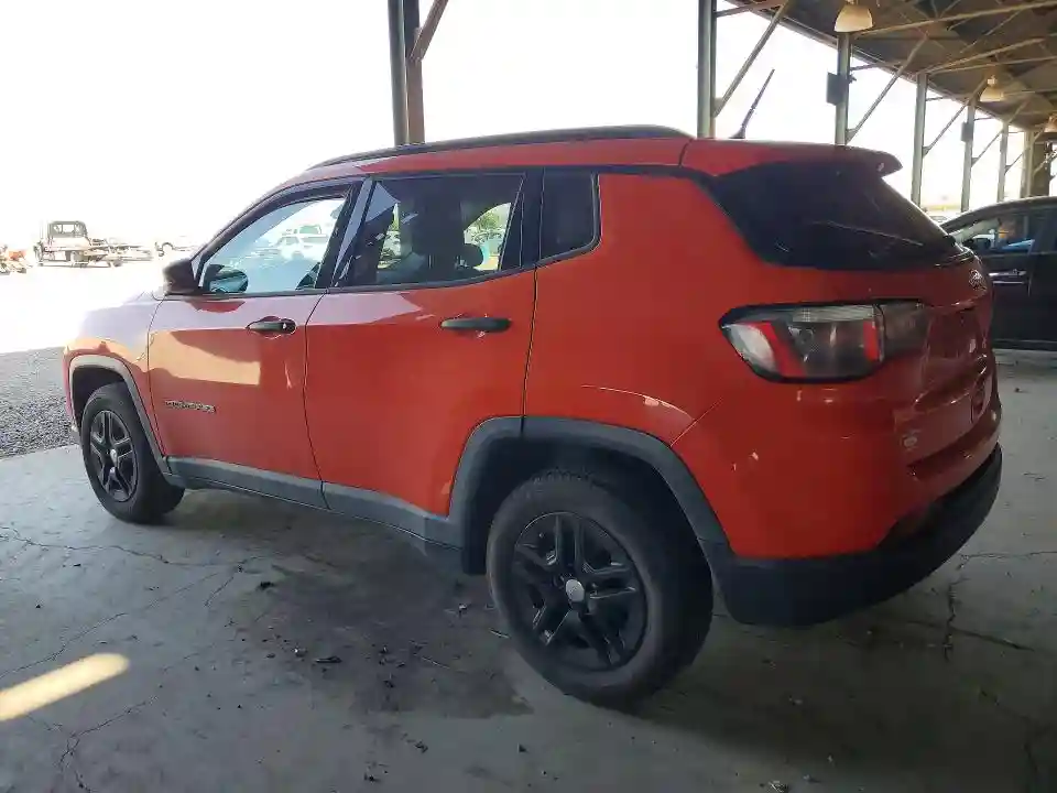 3C4NJCAB0JT123581 2018 JEEP COMPASS-1