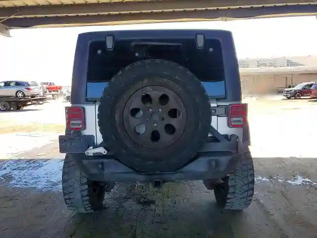 1J4BA6H18BL527480 2011 JEEP WRANGLER-5