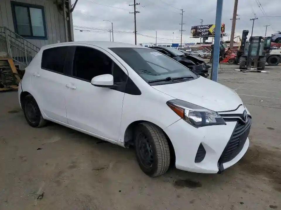 VNKKTUD33HA084694 2017 TOYOTA YARIS-3