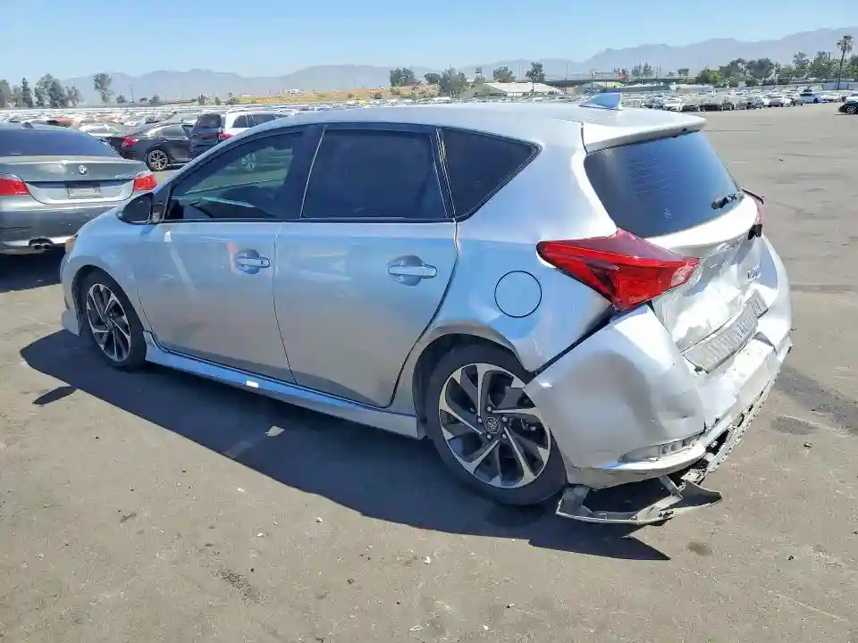 JTNKARJE8JJ576236 2018 TOYOTA COROLLA-1