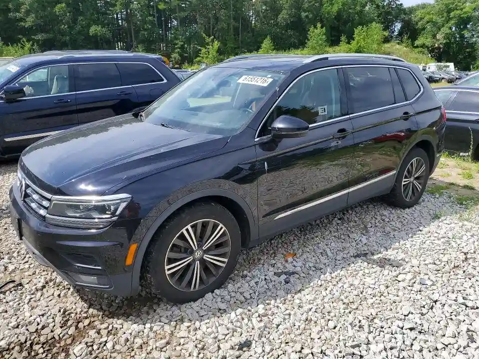 3VV4B7AX7JM067713 2018 VOLKSWAGEN TIGUAN-0