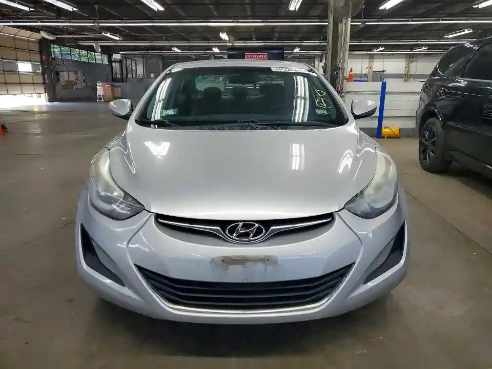 5NPDH4AE6FH576635 2015 HYUNDAI ELANTRA-4