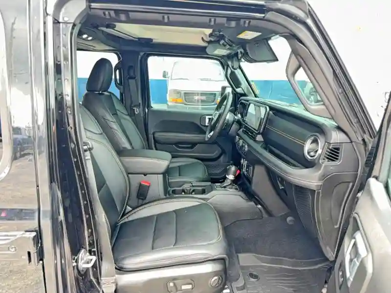 1C4PJXEN4SW508884 2025 JEEP WRANGLER-4