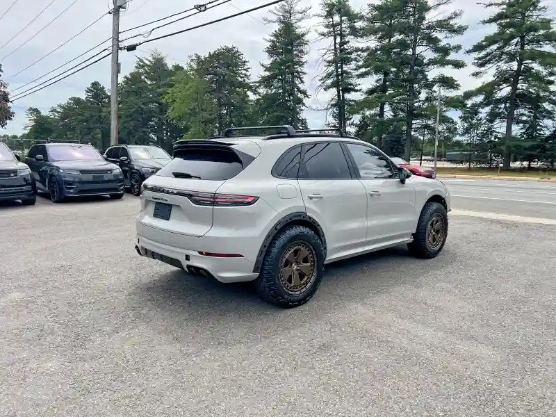 WP1AF2AY1MDA36070 2021 PORSCHE CAYENNE-3
