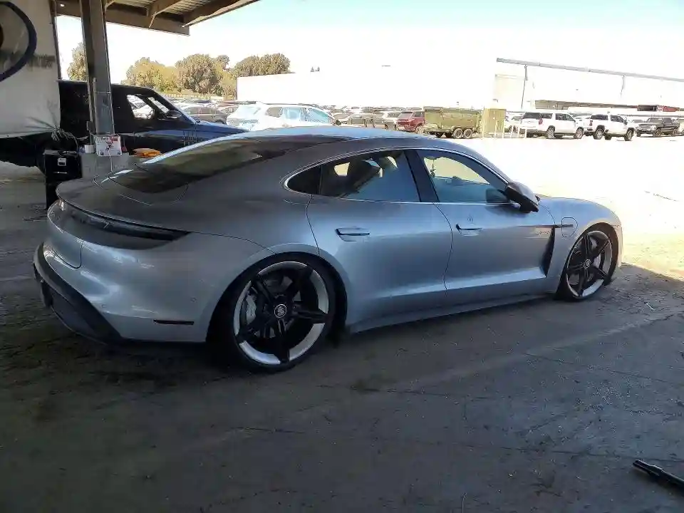 WP0AB2Y14LSA51276 2020 PORSCHE TAYCAN-2