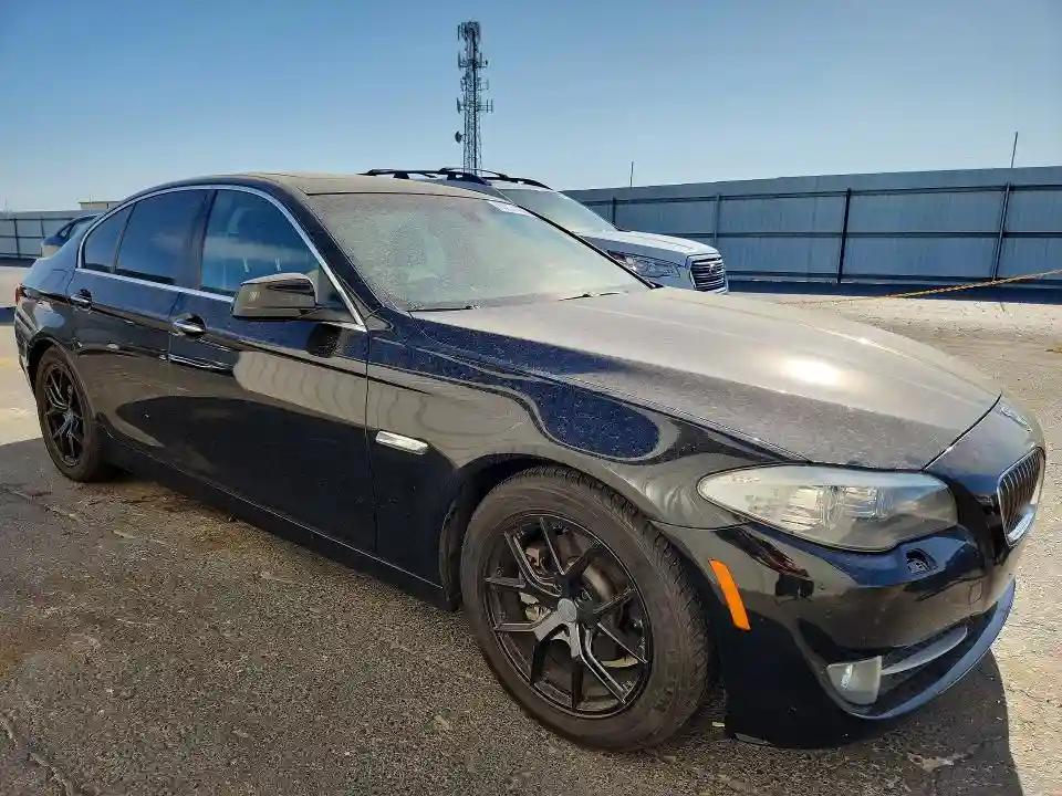 WBAXG5C58DDY34298 2013 BMW 5 SERIES-3