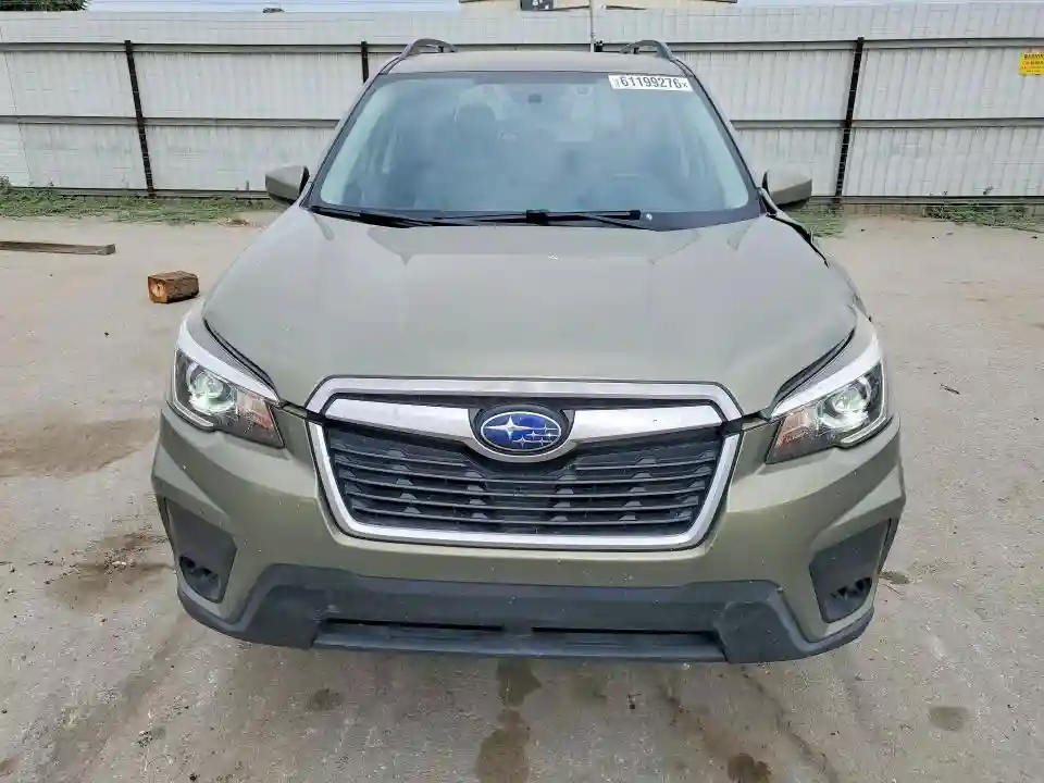 JF2SKAGC2KH592161 2019 SUBARU FORESTER-4