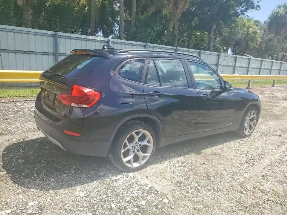 WBAVM1C51EVW47215 2014 BMW X1-2