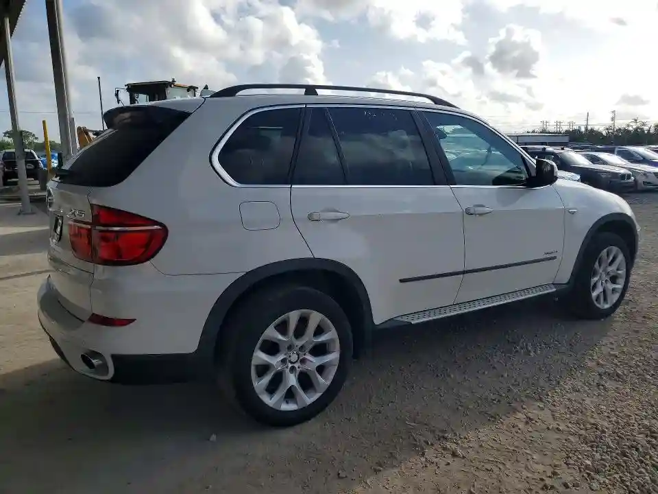 5UXZV4C53D0E13562 2013 BMW X5-2