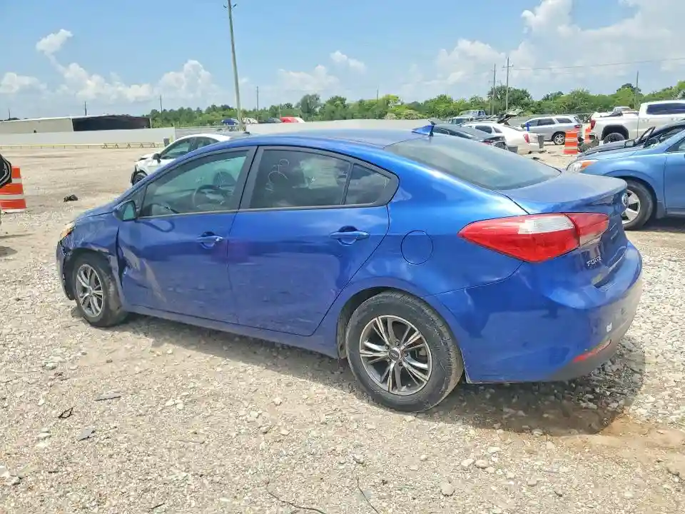 3KPFK4A74HE137775 2017 KIA FORTE-1