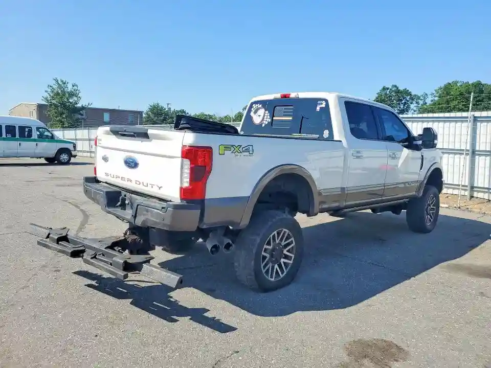 1FT7W2BT0JEC36250 2018 FORD F250-2