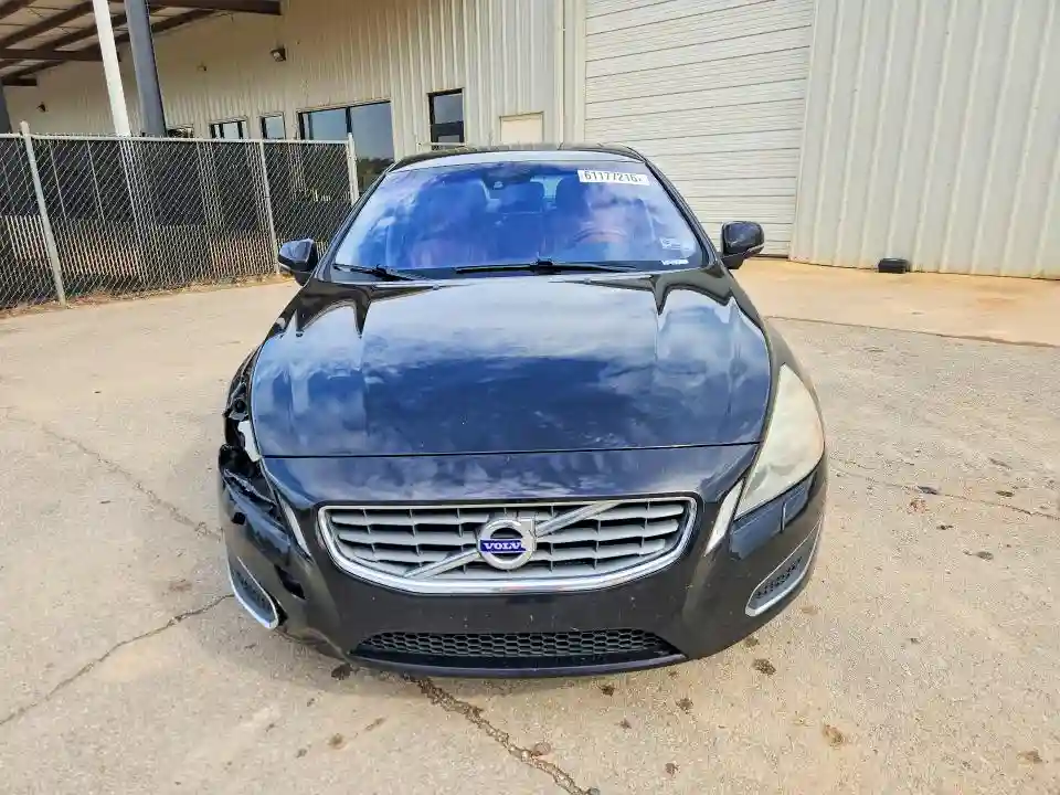 YV1612FS8D2184300 2013 VOLVO S60-4