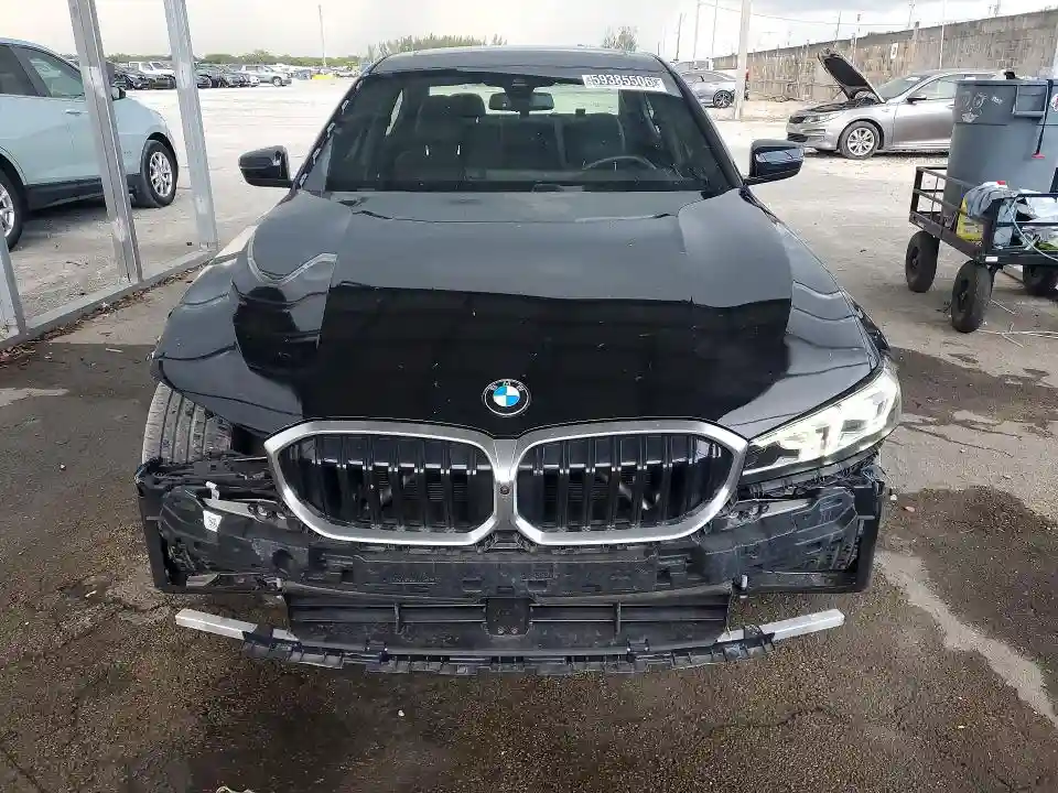 3MW69CW06S8F07466 2025 BMW 3 SERIES-4