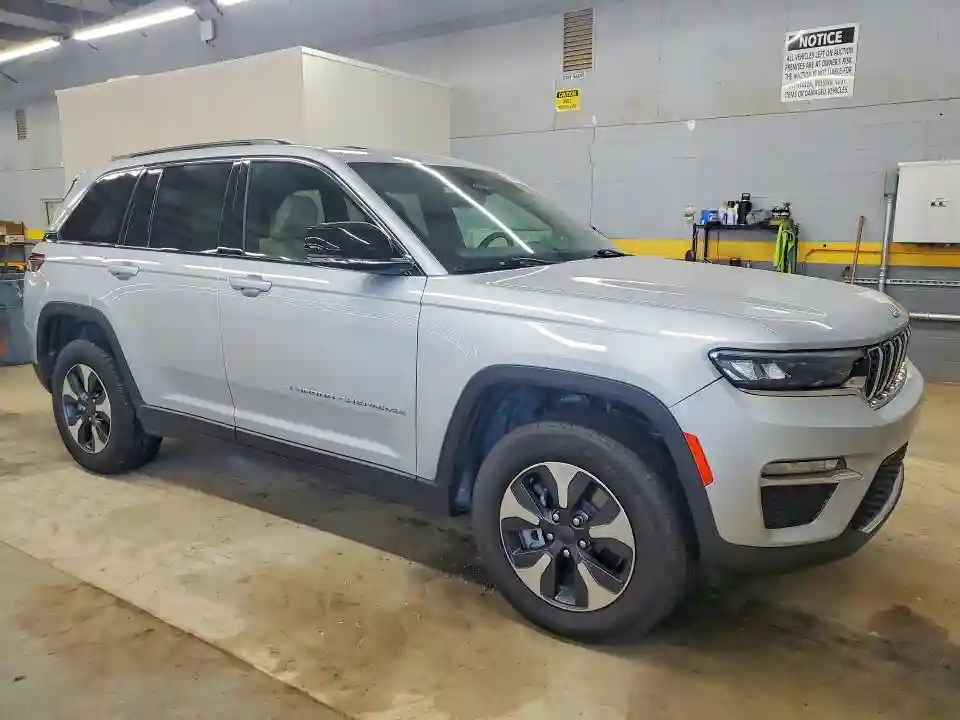 1C4RJYB64RC721339 2024 JEEP GRAND CHEROKEE-3