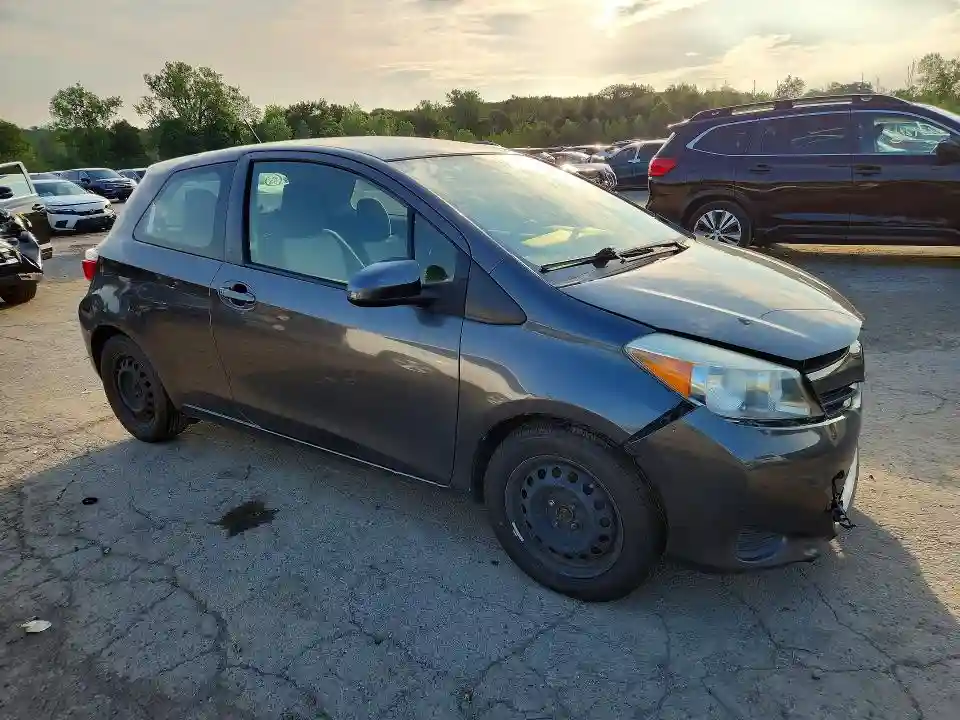 JTDJTUD37CD536593 2012 TOYOTA YARIS 3-DO-3