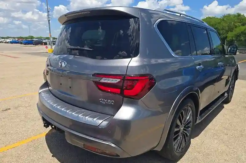 JN8AZ2AF3M9720407 2021 INFINITI QX80-3
