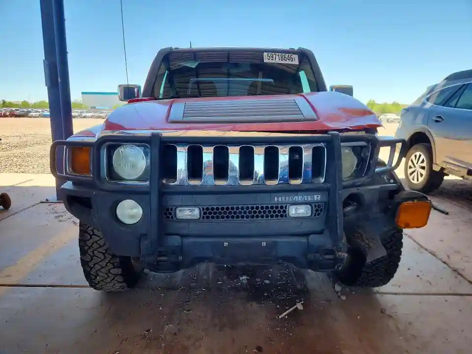 5GNRNHEE5A8120777 2010 HUMMER H3-4