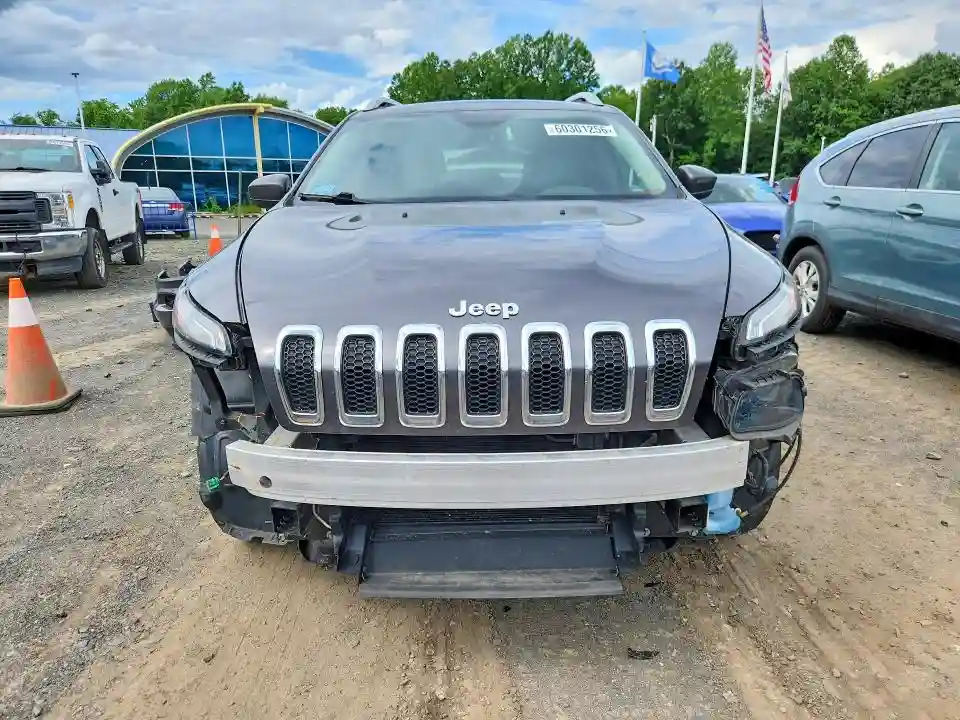 1C4PJMCB5HW545359 2017 JEEP GRAND CHEROKEE-4