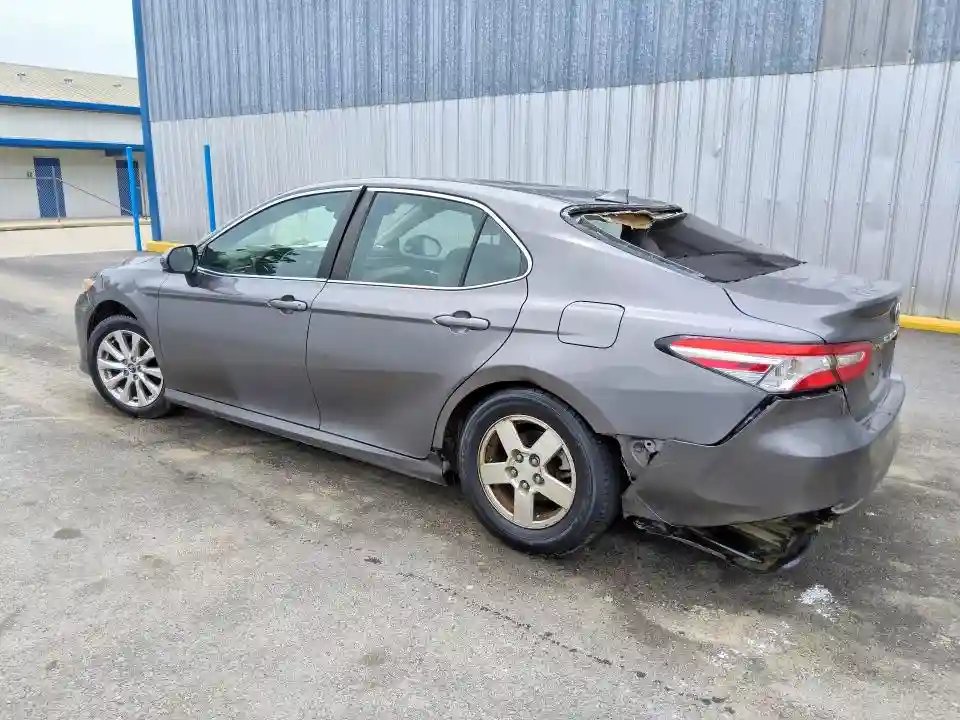 4T1C11AK6LU884647 2020 TOYOTA CAMRY-1