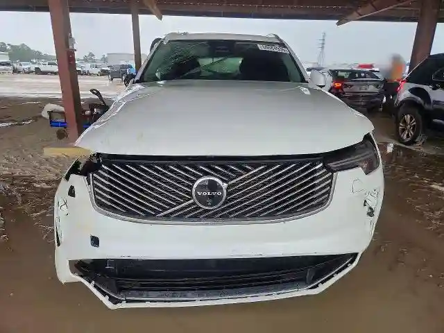 YV4062PB7S1372799 2025 VOLVO XC90-4