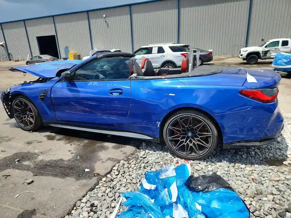 WBS33BA03RCN05324 2024 BMW M4-1