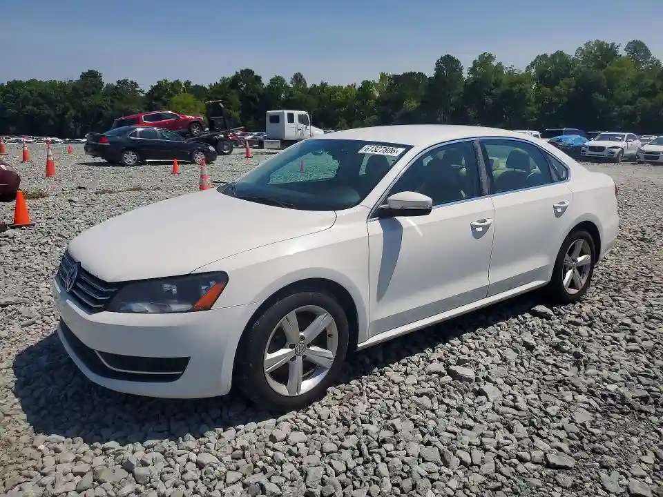 1VWBS7A36FC013666 2015 VOLKSWAGEN PASSAT-0