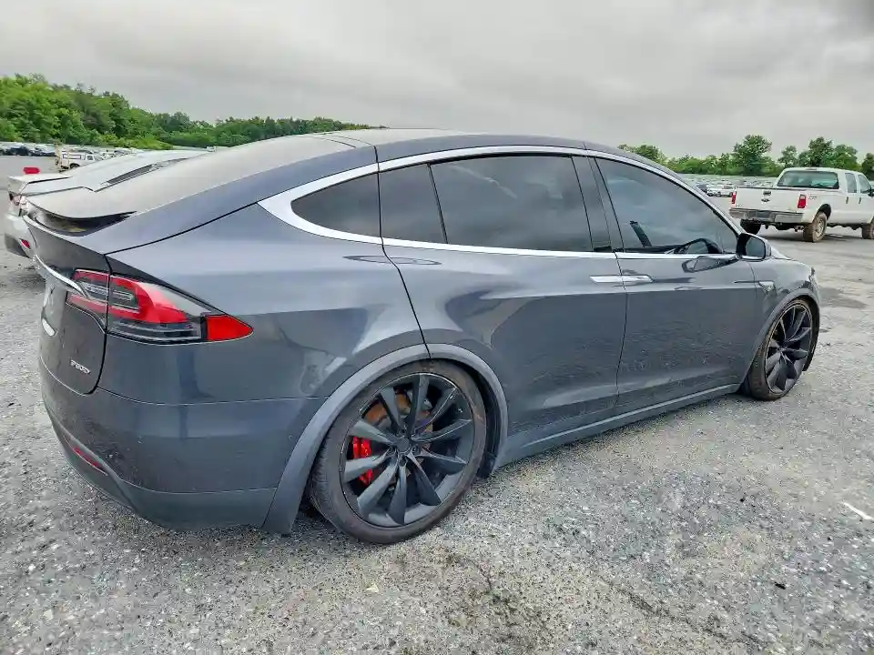 5YJXCBE44GF016355 2016 TESLA MODEL X-2