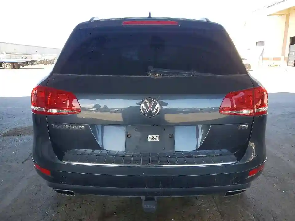 WVGEK9BP9CD007231 2012 VOLKSWAGEN TOUAREG-5
