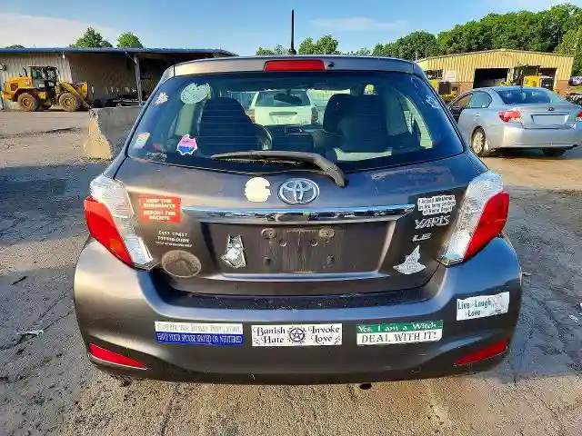 JTDJTUD37CD536593 2012 TOYOTA YARIS 3-DO-5