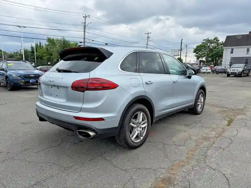 WP1AA2A24GLA09966 2016 PORSCHE CAYENNE-3