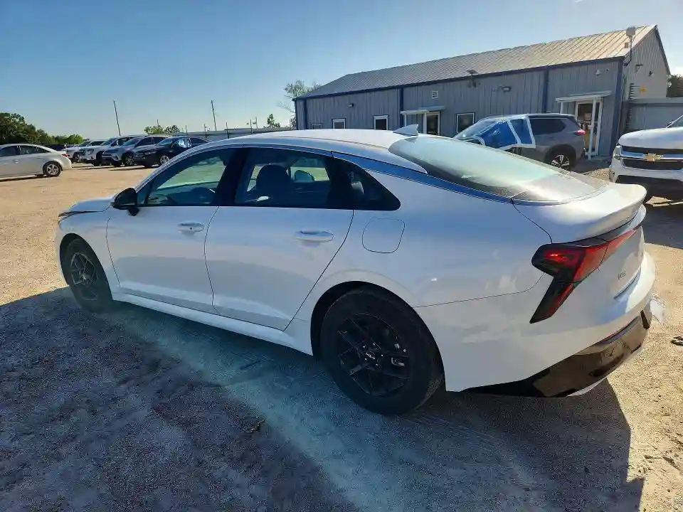 KNAG24J70T5443345 2026 KIA K5-1
