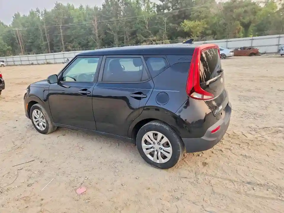 KNDJ23AU3L7061937 2020 KIA SOUL-1