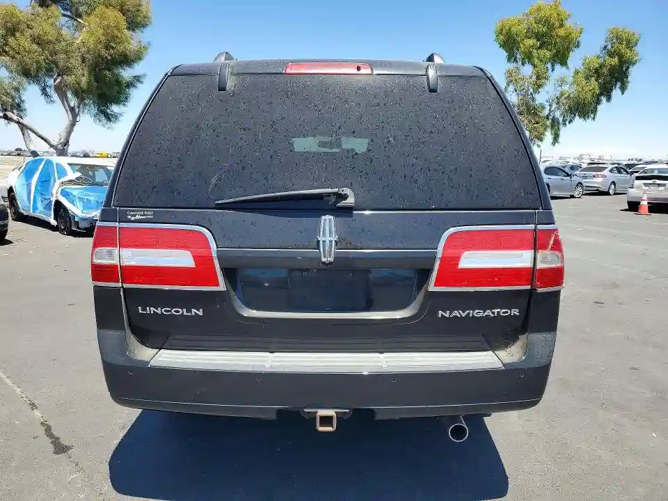 5LMJJ3J57BEJ00432 2011 LINCOLN NAVIGATOR-5
