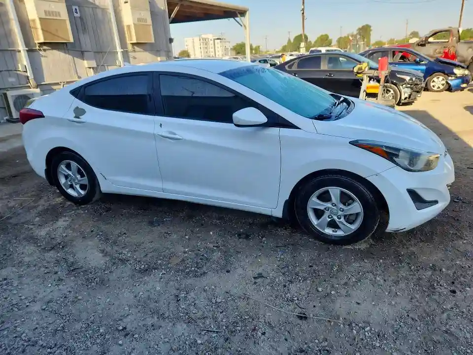 5NPDH4AE8FH609893 2015 HYUNDAI ELANTRA-3