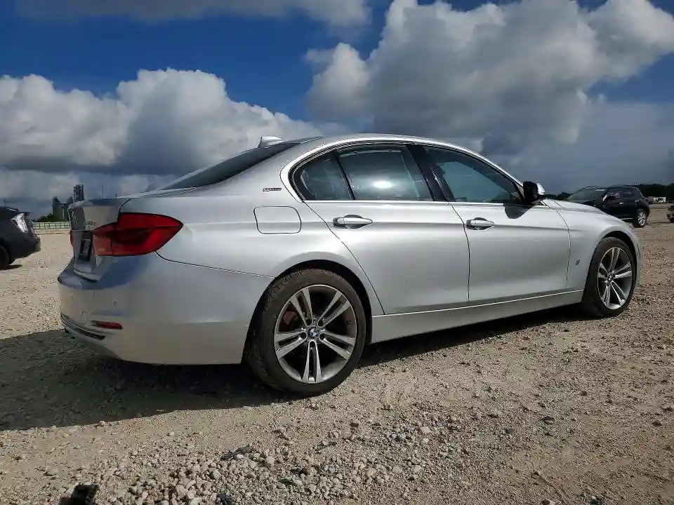 WBA8E1C3XHA158560 2017 BMW 3 SERIES-2