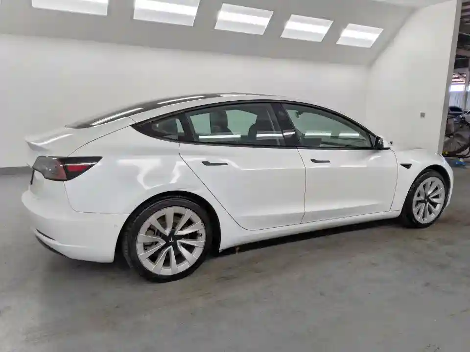 5YJ3E1EA6NF191406 2022 TESLA MODEL 3-2