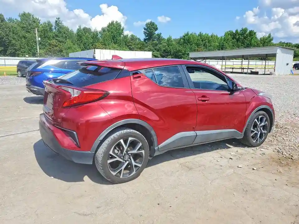 NMTKHMBX6JR002626 2018 TOYOTA C-HR-2