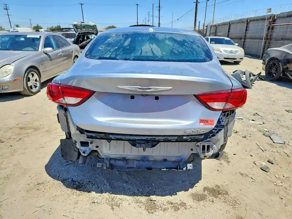 1C3CCCCB5FN520584 2015 CHRYSLER 200-5