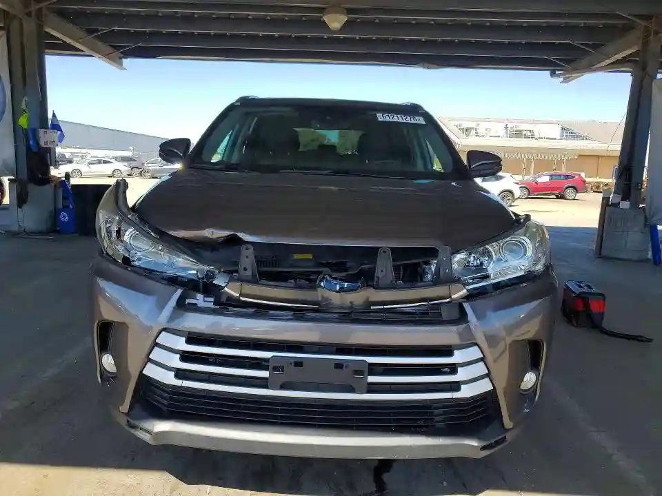 5TDJGRFH7JS050765 2018 TOYOTA HIGHLANDER-4