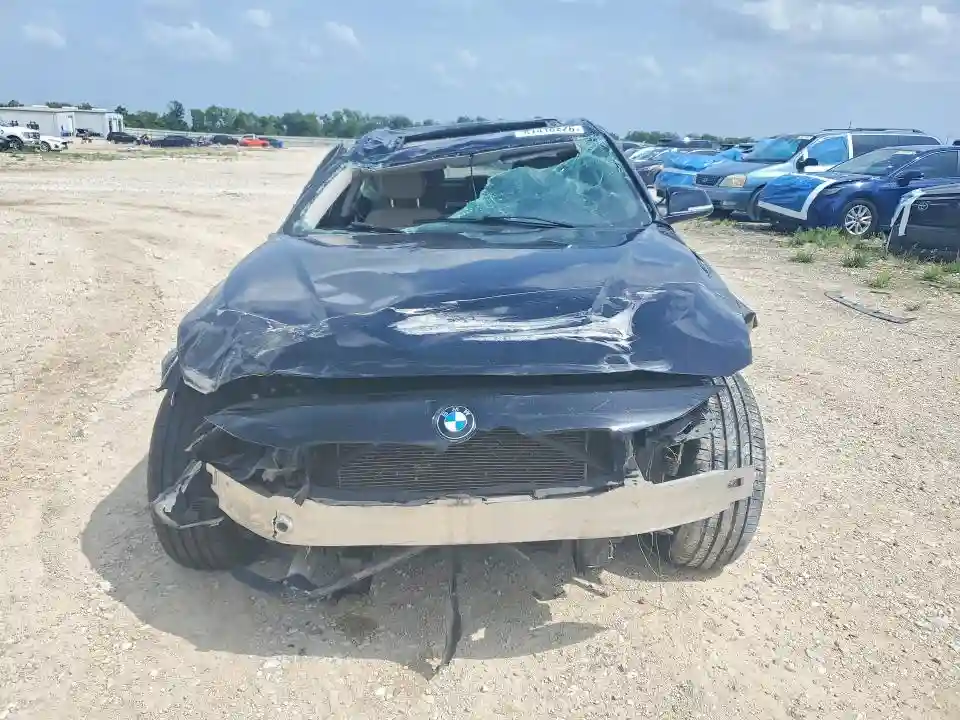 WBA8E1G3XHNU17695 2017 BMW 3 SERIES-4