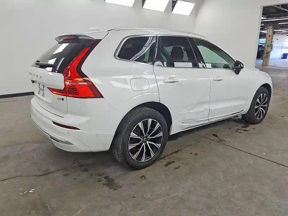 YV4L12RE4P1266272 2023 VOLVO XC60-2