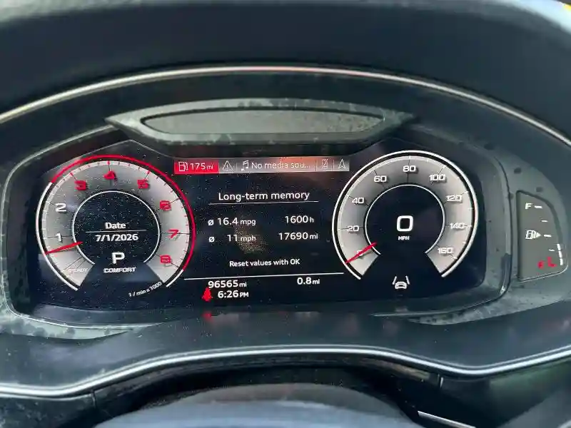 WA1LXBF78PD011866 2023 AUDI Q7-4