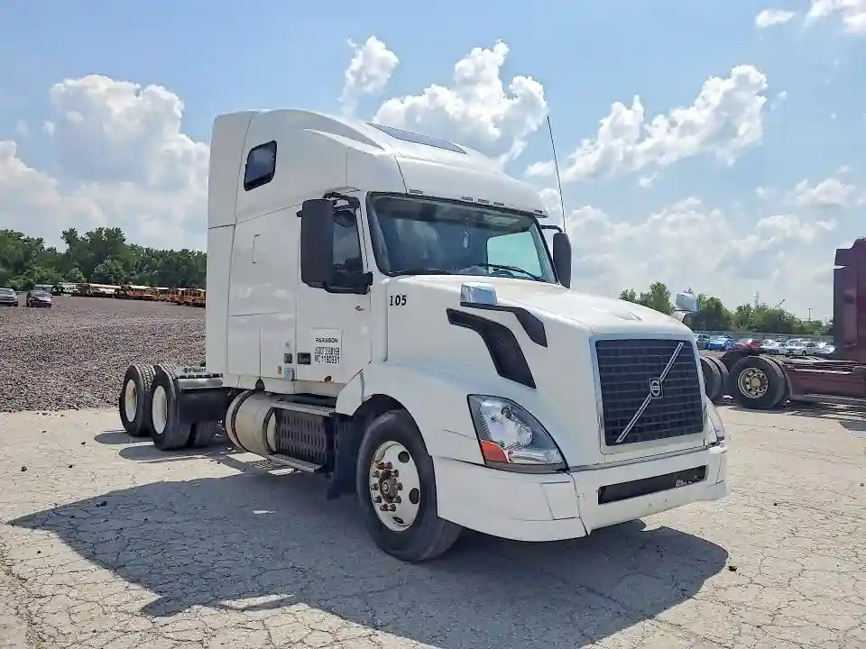 4V4NC9TH4DN568607 2013 VOLVO VN-3