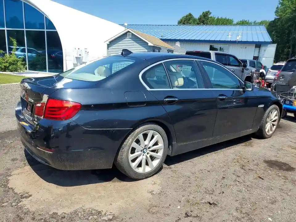 WBAXH5C53DD107714 2013 BMW 5 SERIES-2