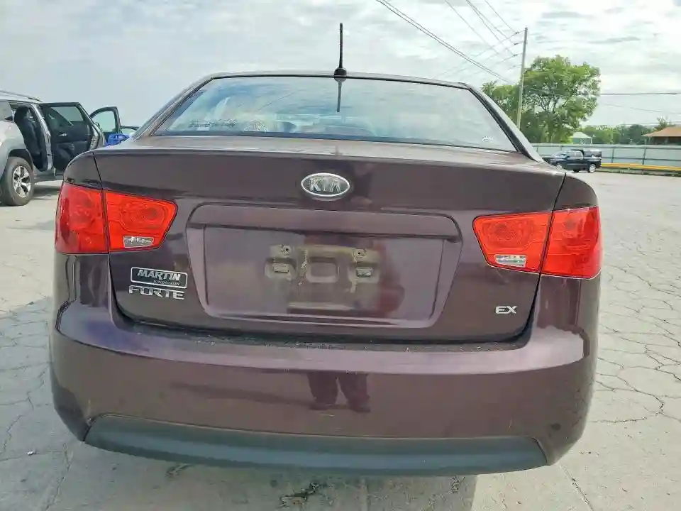 KNAFU4A22B5376580 2011 KIA FORTE-5