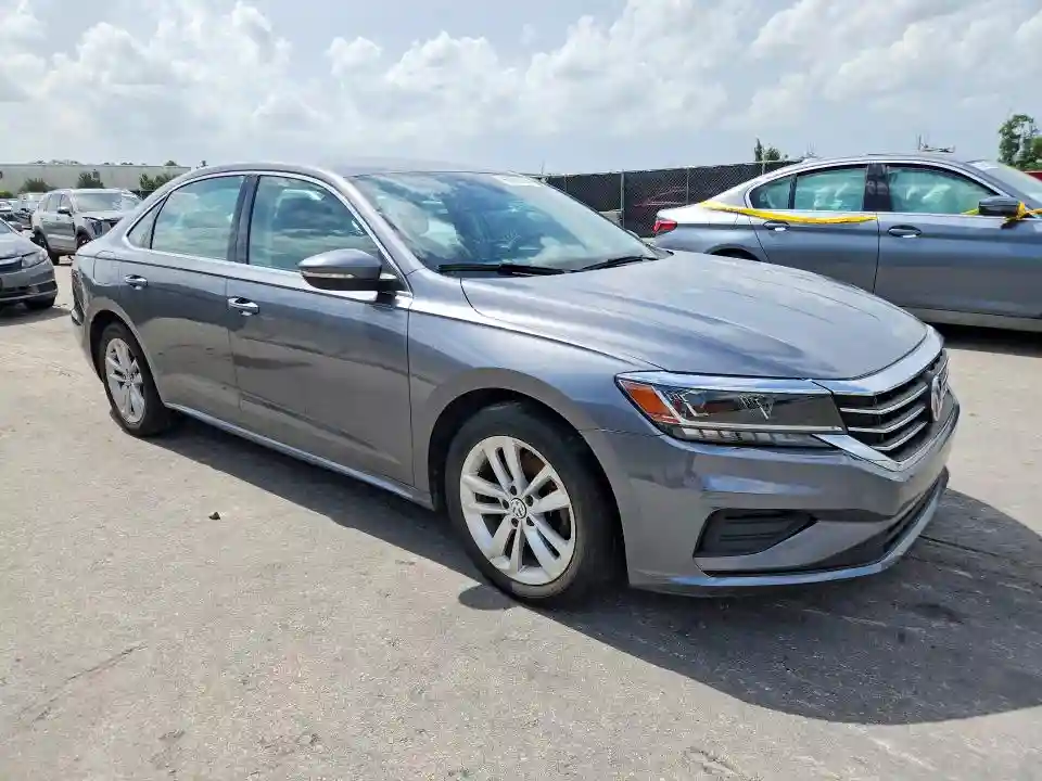 1VWSA7A37LC015294 2020 VOLKSWAGEN PASSAT-3
