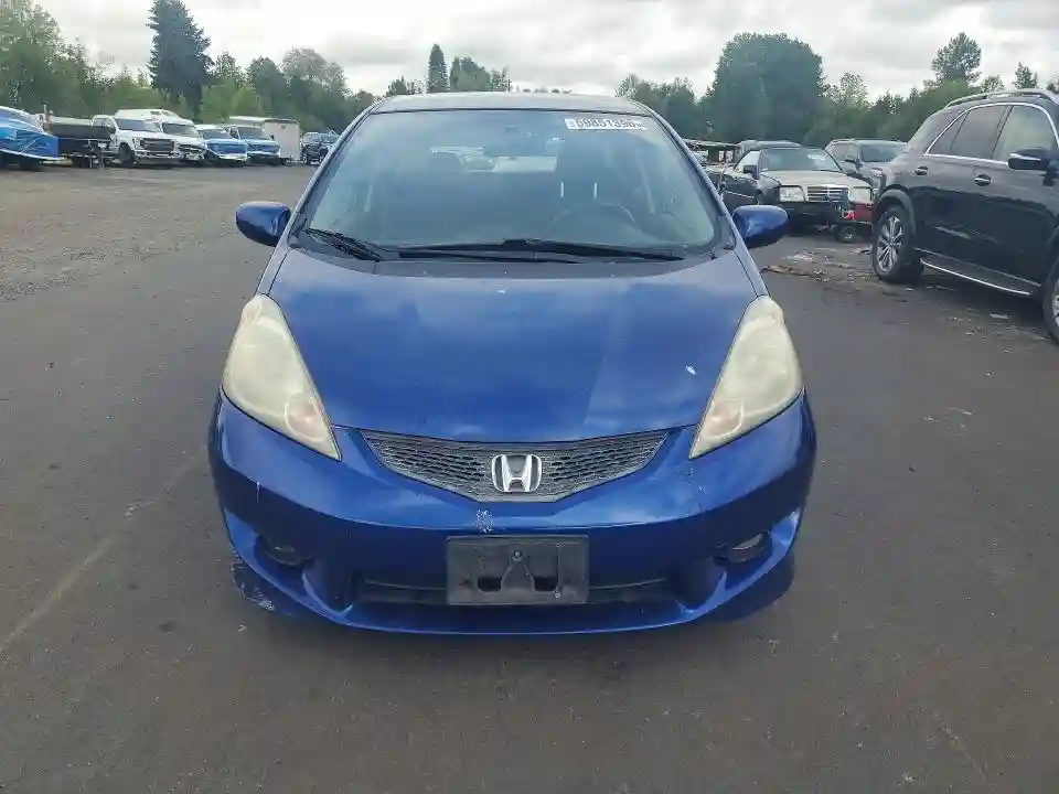 JHMGE8G48AS028088 2010 HONDA FIT-4